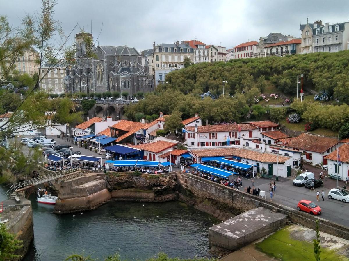 Coquet Face Grande Appartement *